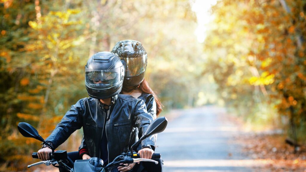 découvrez notre assurance moto pour mineurs, conçue pour protéger les jeunes conducteurs tout en leur offrant des tarifs avantageux et des garanties adaptées. profitez d'une couverture complète et d'un accompagnement personnalisé pour rouler en toute sécurité.