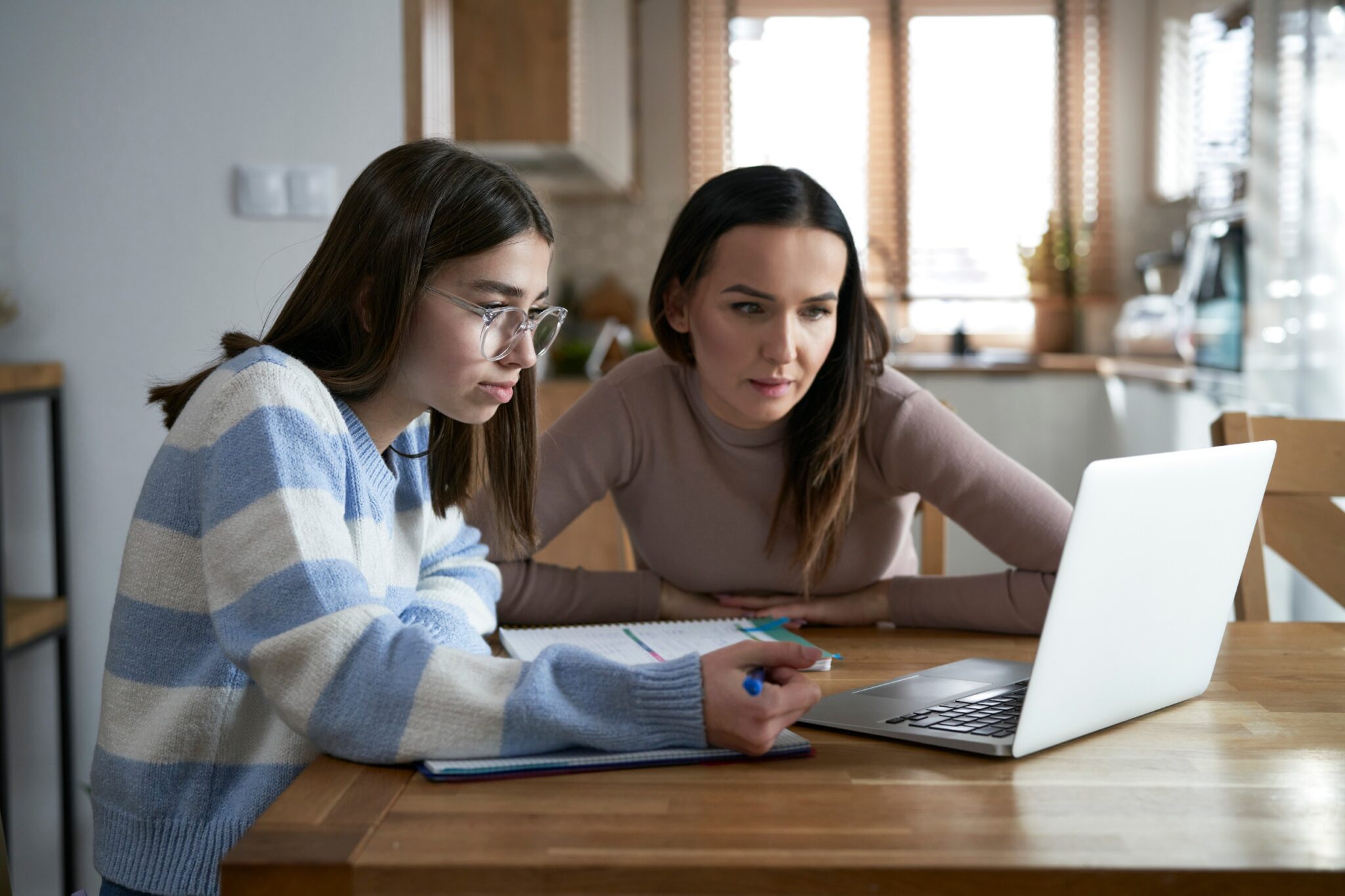 protégez votre avenir avec notre assurance moto spécialement conçue pour les mineurs. bénéficiez d'une couverture adaptée à votre âge et à vos besoins, tout en respectant les exigences légales. roulez en toute sécurité et en toute sérénité.