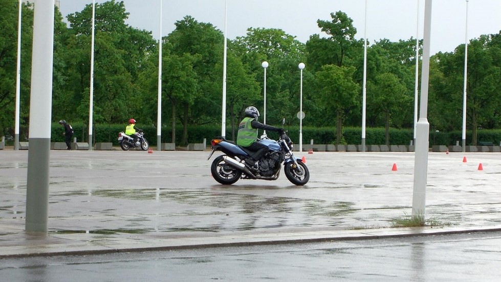 découvrez comment financer votre permis de moto grâce au compte personnel de formation (cpf). profitez de cette opportunité pour acquérir les compétences nécessaires à la conduite en toute sécurité.