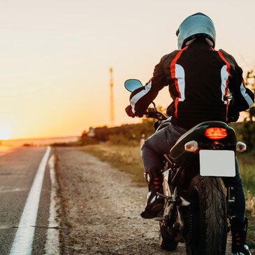 découvrez comment obtenir votre permis a2 pour moto de manière économique. profitez de conseils pratiques, de formations accessibles et d'offres avantageuses pour conduire en toute sécurité tout en maîtrisant votre budget.