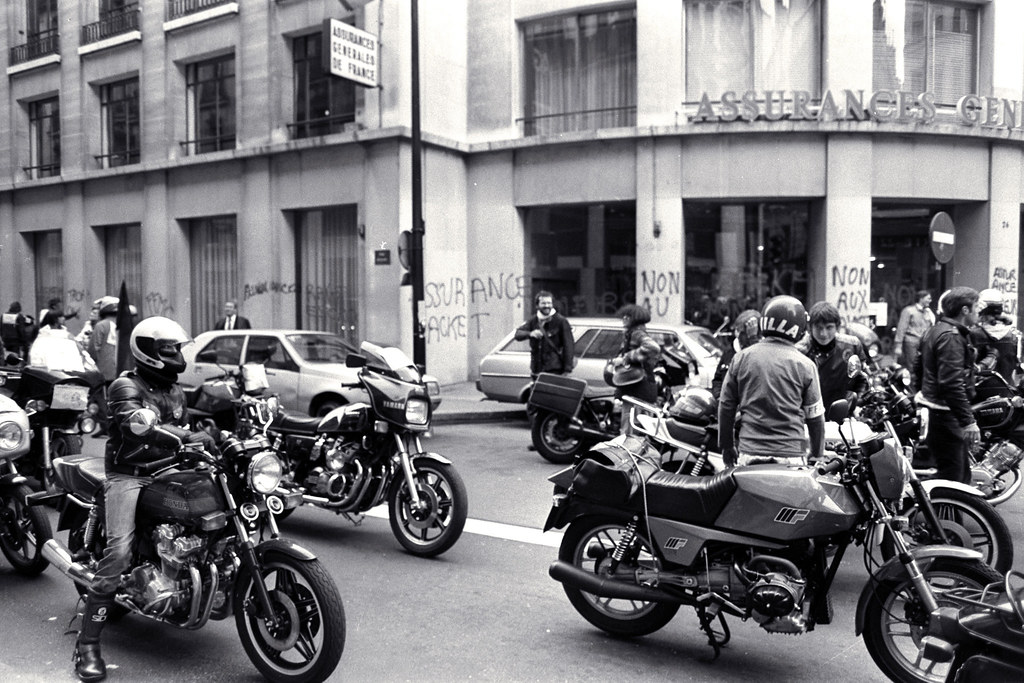 découvrez l'importance mutuelle entre les motards, une communauté soudée qui partage des valeurs de solidarité, de sécurité et d'entraide. apprenez comment cette dynamique favorise un environnement plus sûr pour tous les passionnés de deux-roues.