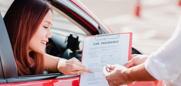 découvrez des offres d'assurance auto spécialement conçues pour les jeunes conducteurs. bénéficiez de tarifs avantageux et d'une couverture adaptée à vos besoins, tout en profitant de conseils pour assurer votre sécurité sur la route.