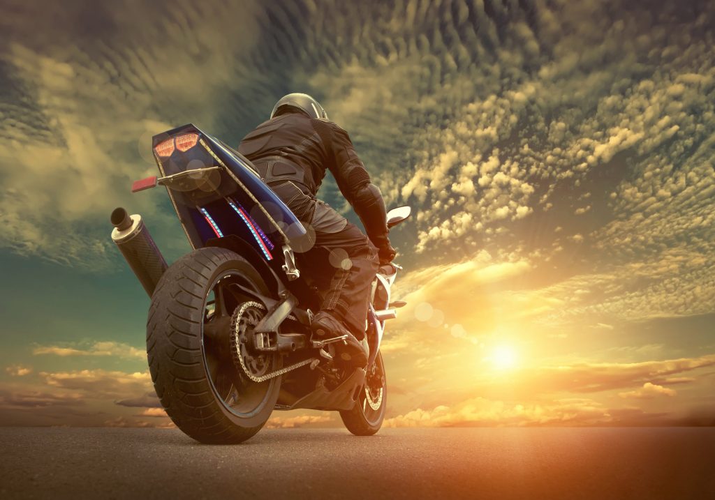 obtenez rapidement des devis pour l'assurance de votre moto et comparez les offres des meilleures compagnies d'assurance. protégez votre deux-roues avec une couverture adaptée à vos besoins et à votre budget.