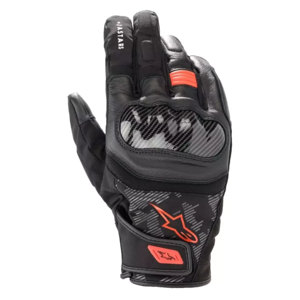 découvrez notre sélection de gants moto passager alliant confort, sécurité et style. parfaits pour vos balades en duo, ces gants offrent une protection optimale tout en permettant une excellente prise en main. roulez en toute confiance avec des accessoires conçus pour les passionnés de moto.