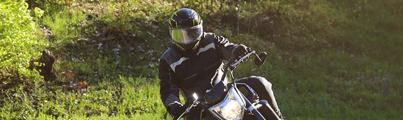 découvrez notre assurance moto hivernage, une solution adaptée pour protéger votre véhicule durant la saison hivernale. protégez votre investissement et profitez d'une couverture complète, même pendant l'inactivité. renseignez-vous dès maintenant sur nos offres adaptées aux motards !