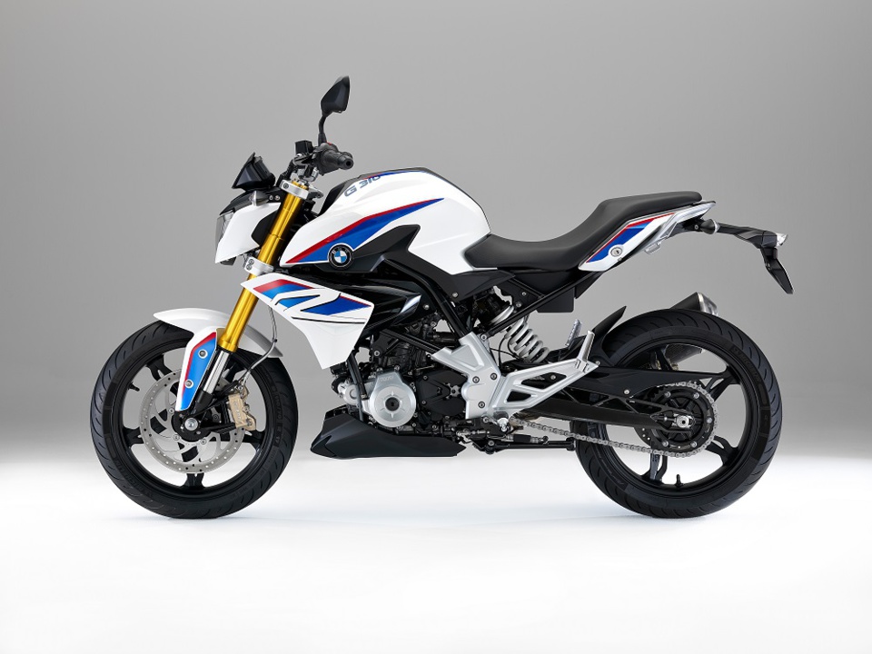 découvrez notre guide complet sur l'assurance moto pour les titulaires du permis a1. comparez les options, trouvez la couverture adaptée à vos besoins et assurez votre sécurité tout en roulant sur deux roues. profitez de conseils d'experts pour bien choisir votre assurance et rouler sereinement.