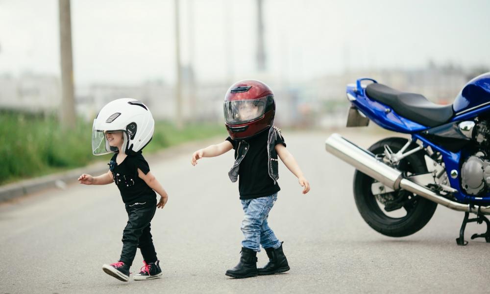 découvrez notre sélection de motos adaptées aux jeunes passionnés de deux-roues. que vous soyez novice ou expérimenté, trouvez la moto qui correspond à votre style et à votre niveau. profitez de conseils, d'astuces et d'offres spéciales pour vivre pleinement votre passion de la moto.